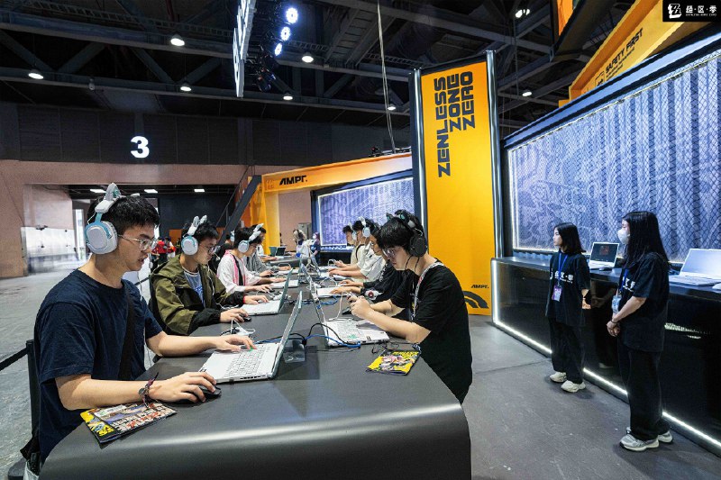 精彩瞬间 | 2024五一萤火虫现场图集与各位绳匠见面的日子里，每一帧定格都变得更加珍贵！感谢大家的热情～—— 欢迎来到新艾利都！——source @ZZZ_Game精彩瞬间 | 2024五一萤火虫现场图集与各位绳匠见面的日子里，每一帧定格都变得更加珍贵！感谢大家的热情～—— 欢迎来到新艾利都！——source @ZZZ_Game