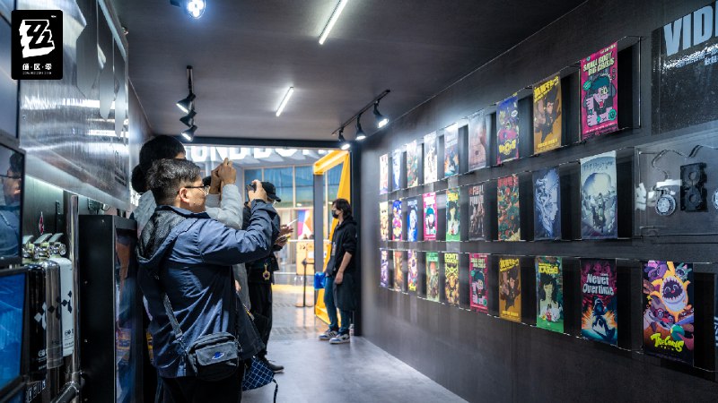 精彩图集 | 「全球艺场 艺术西岸 · 绝区零特别展」感谢各位市民朋友的热情到场，祝大家玩得开心哦！期待明天的再会！—— 欢迎来到新艾利都！——source @ZZZNewsletter精彩图集 | 「全球艺场 艺术西岸 · 绝区零特别展」感谢各位市民朋友的热情到场，祝大家玩得开心哦！期待明天的再会！—— 欢迎来到新艾利都！——source @ZZZNewsletter